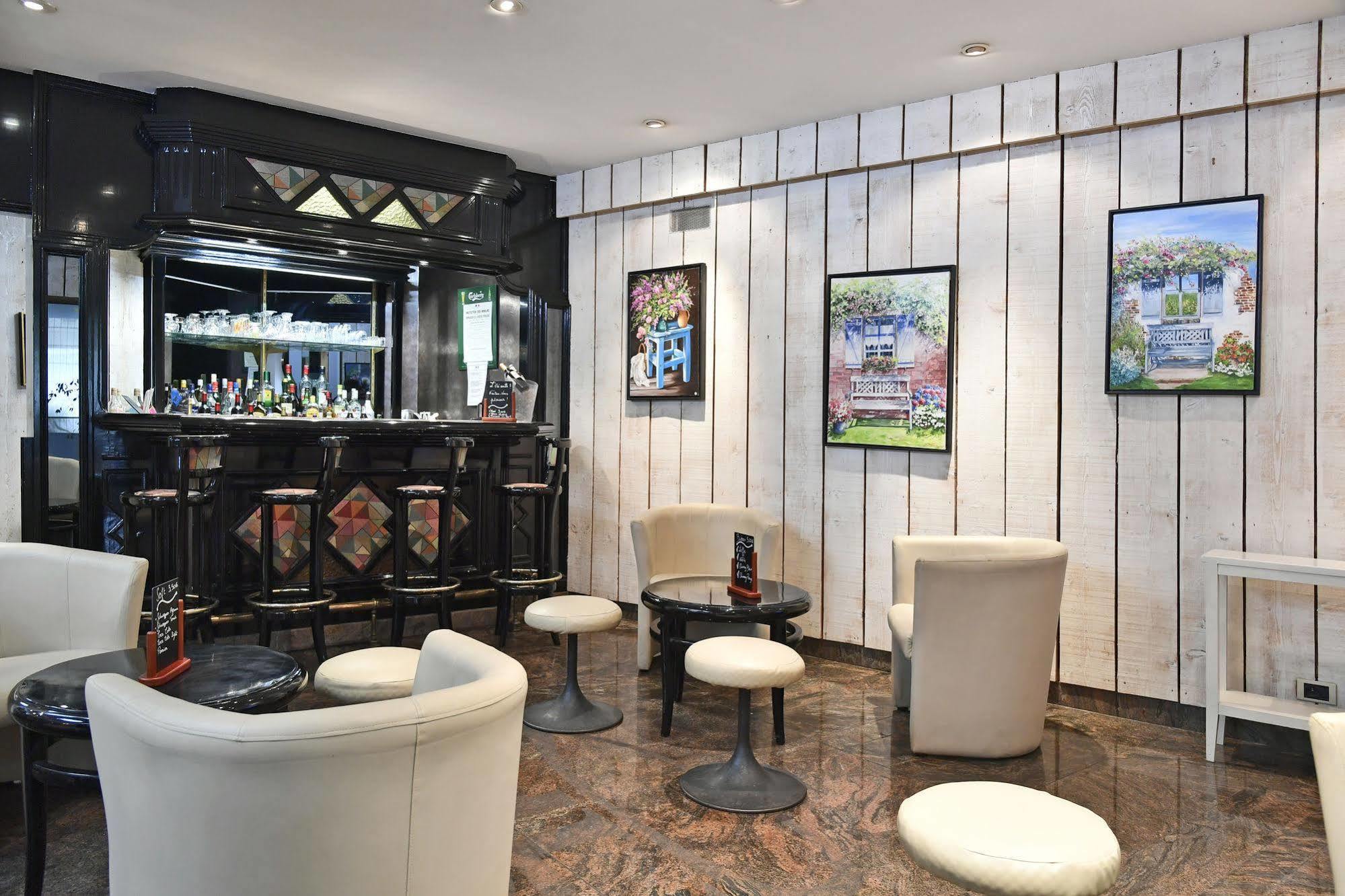 Le Grand Hotel Saint-Quentin  Zewnętrze zdjęcie