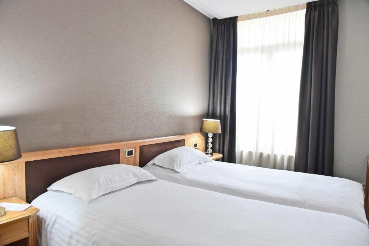 Le Grand Hotel Saint-Quentin  Zewnętrze zdjęcie
